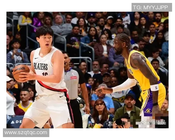 孙悦盛赞斯普利特称其为NBA最佳教练并批评球队战术单一 孙悦盛赞斯普利特称其为NBA最佳教练并批评球队战术单一